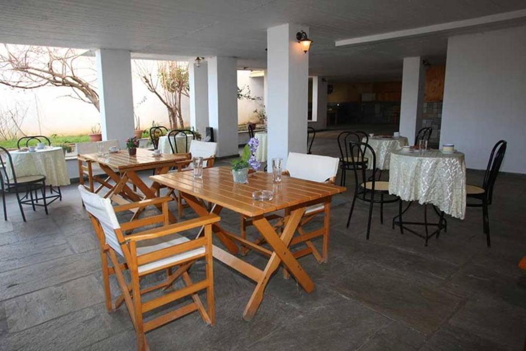 Hotel Aggeliki Skopelos Town Exterior photo